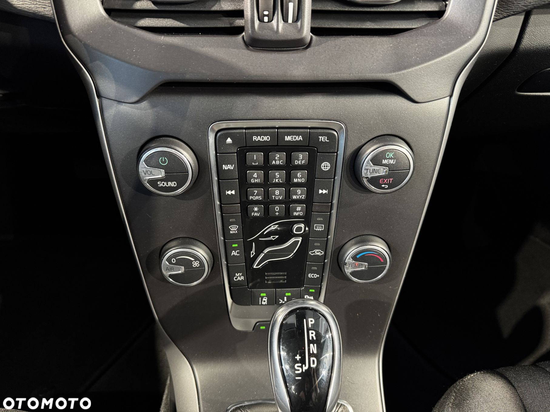 Volvo V40 - 22