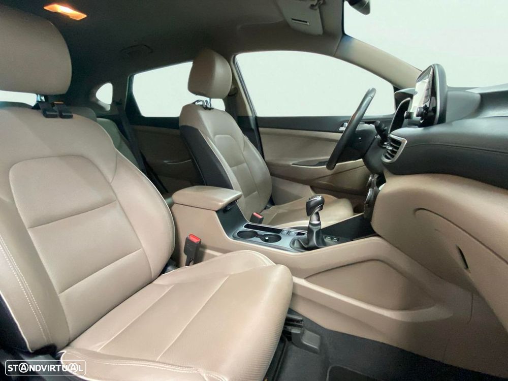 Hyundai Tucson 1.6 CRDi Premium - 17