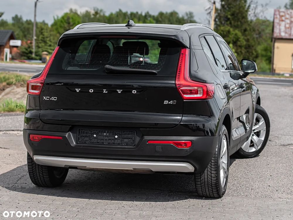 Volvo XC 40 B4 B AWD R-Design - 12