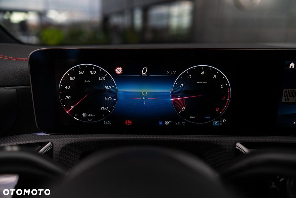 Mercedes-Benz CLA - 9