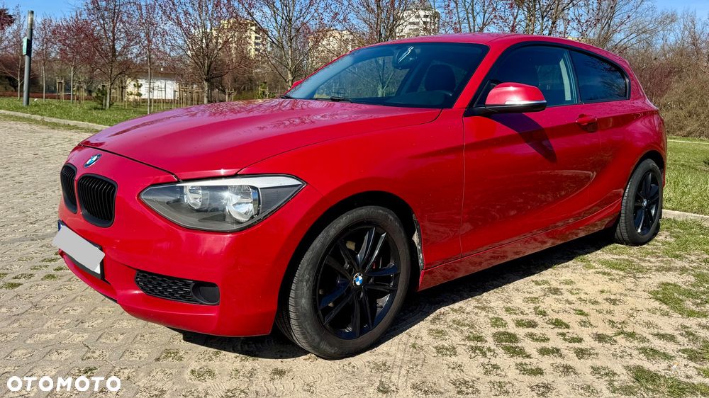 BMW Seria 1 116i - 1