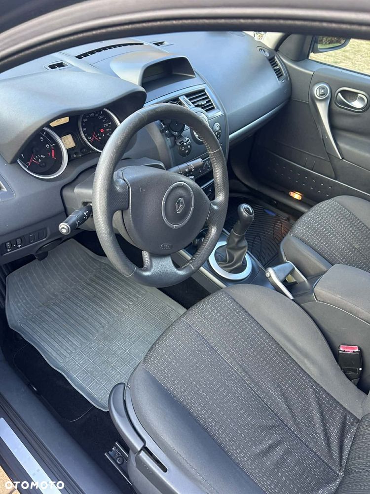 Renault Megane - 5