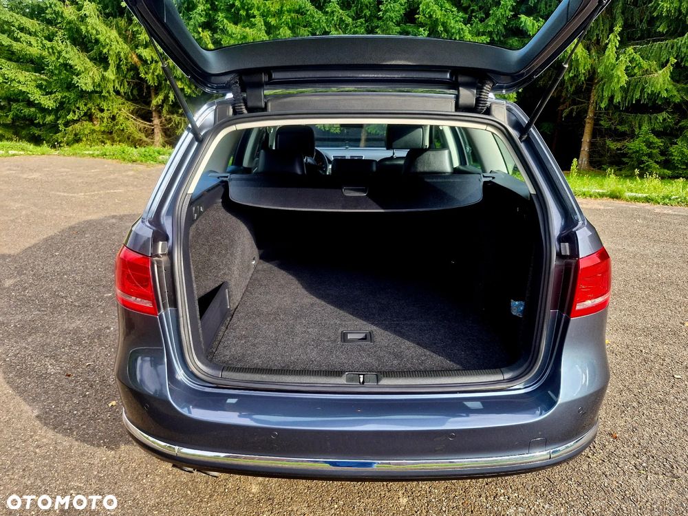 Volkswagen Passat Variant 2.0 TDI DSG BlueMotion Technology Highline - 16