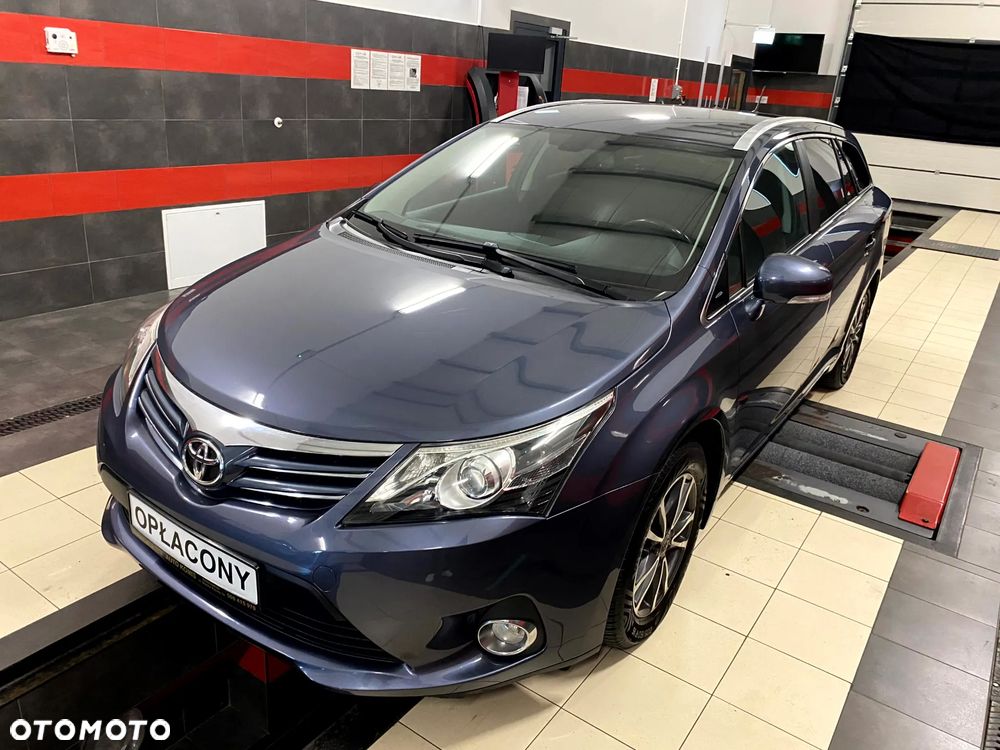 Toyota Avensis Touring Sports 1.8 Executive - 2