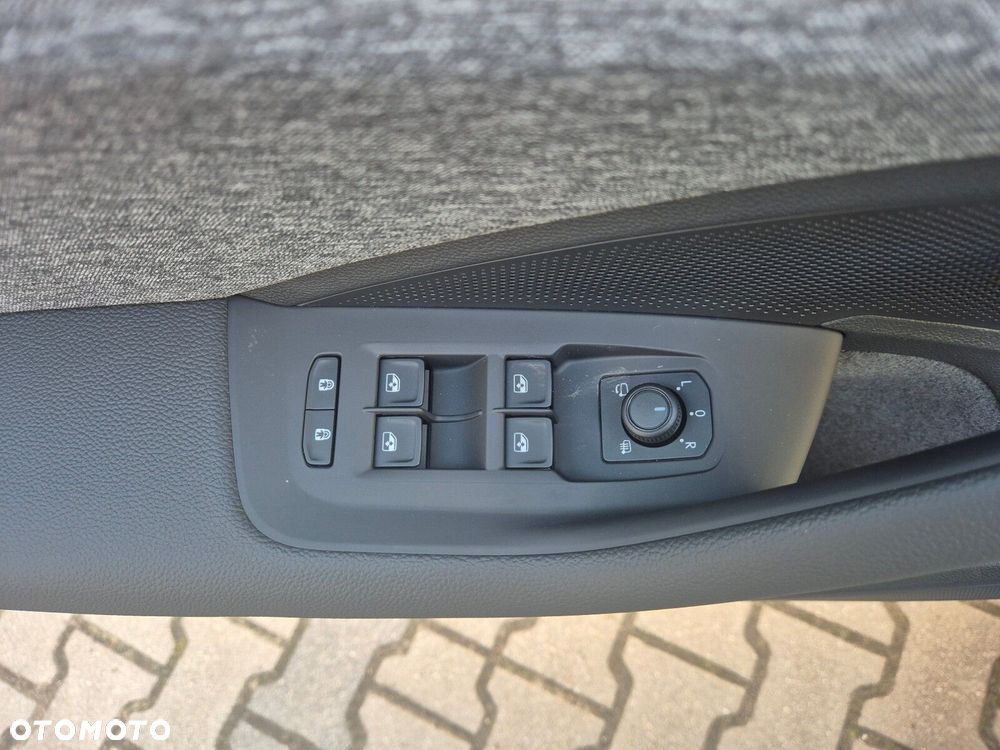 Skoda Superb 2.0 TSI Edition 130 DSG - 14