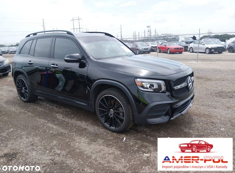 Mercedes-Benz GLB - 1