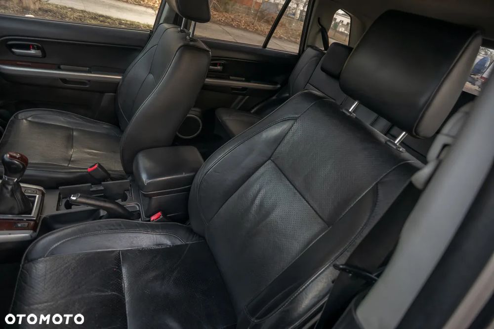 Suzuki Grand Vitara 1.9 DDiS Comfort DPF - 17