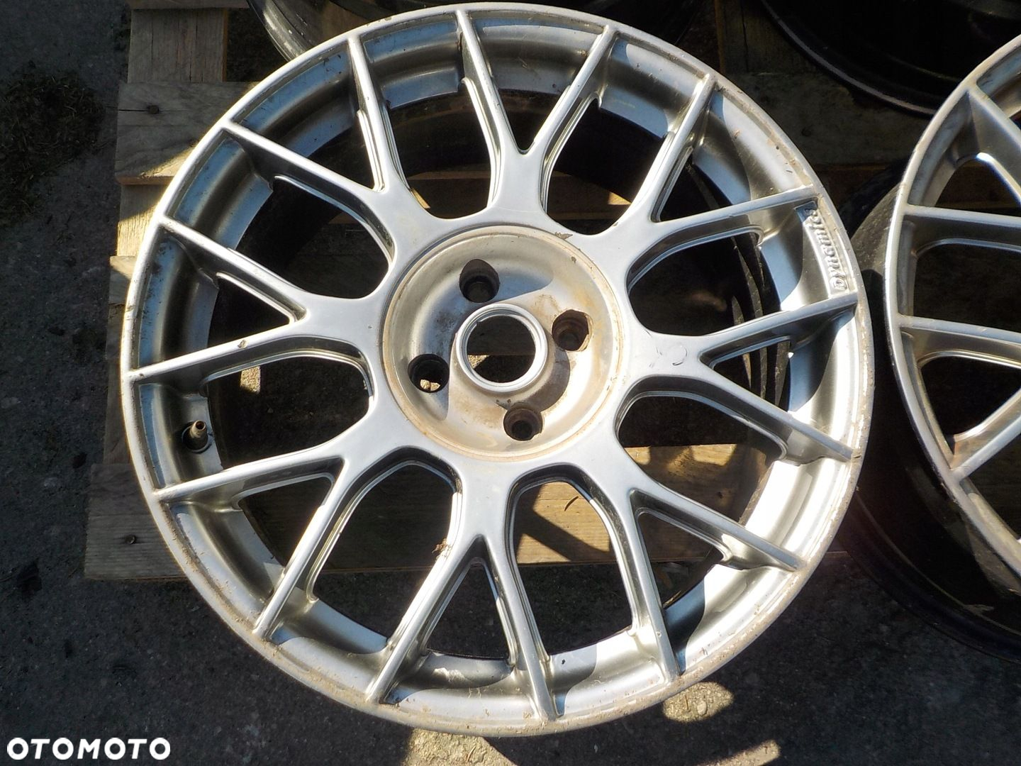 FELGI ALUMINIOWE DYNAMICS R17 4x100 ET37 OTWÓR CENTRUJĄCY 72 MM OPIS - 8