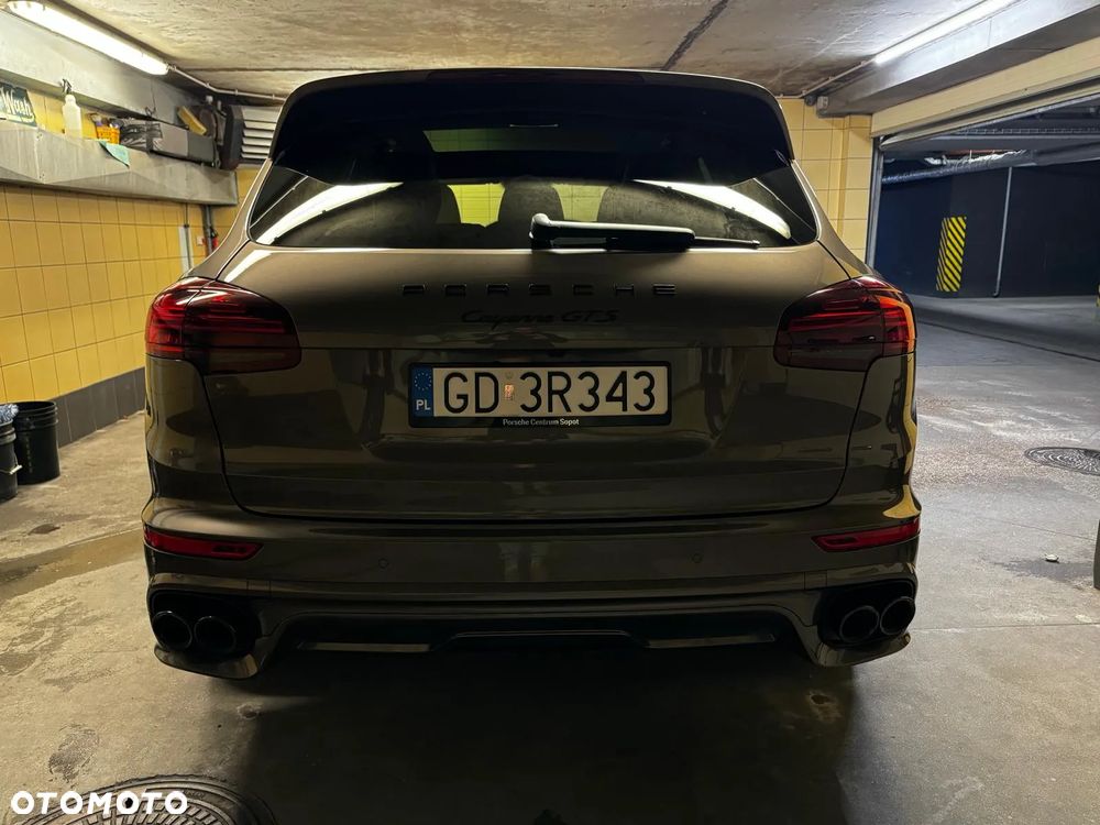 Porsche Cayenne GTS - 19