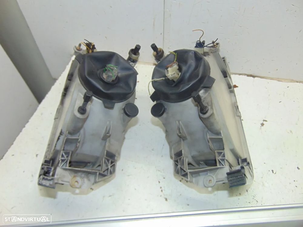 Alfa Romeo 33 barras tejadilho/Faróis - 12