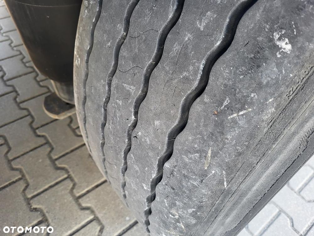 Schmitz Cargobull SCB S3T - 10