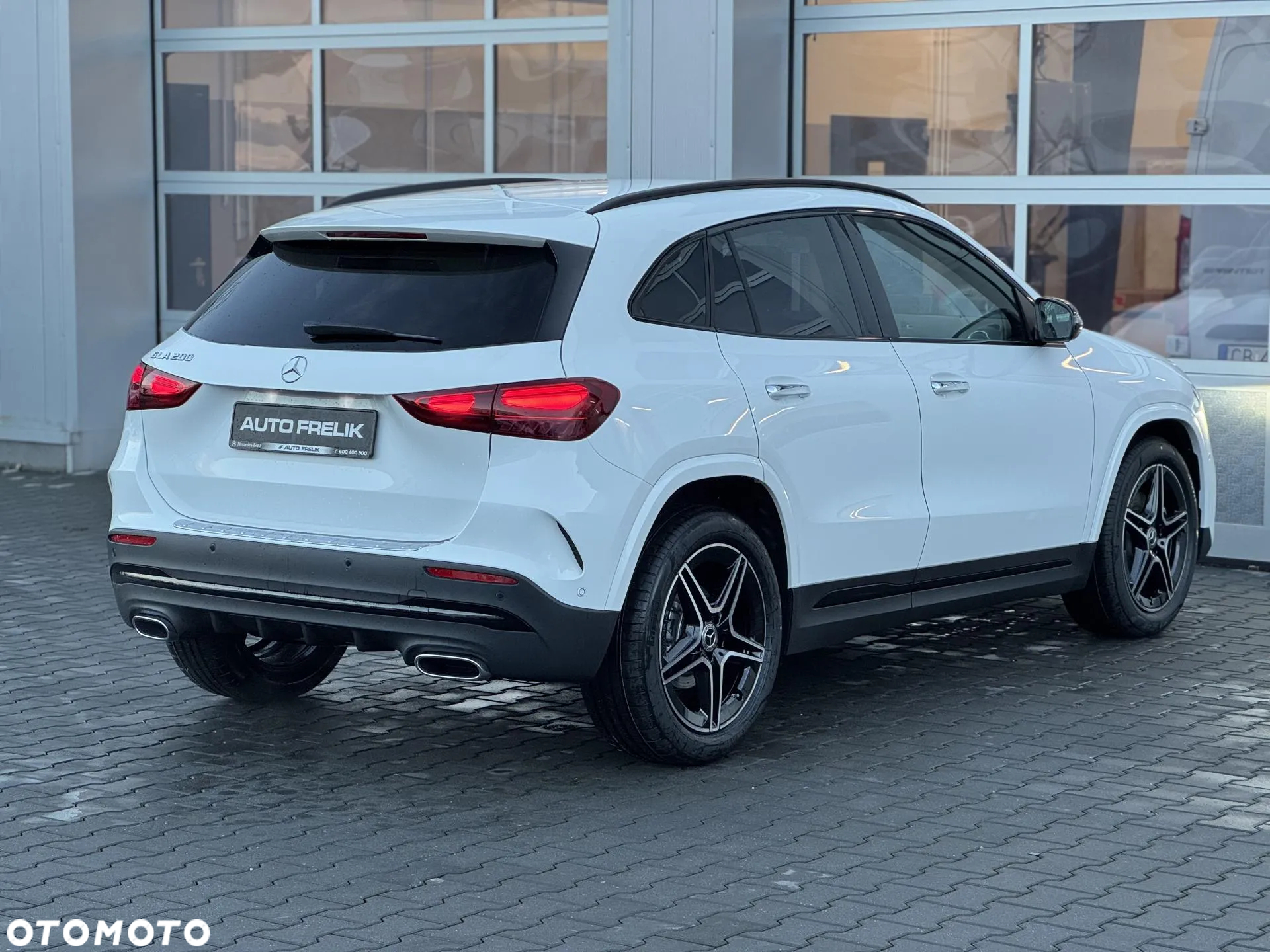 Mercedes-Benz GLA 200 AMG Line - 9