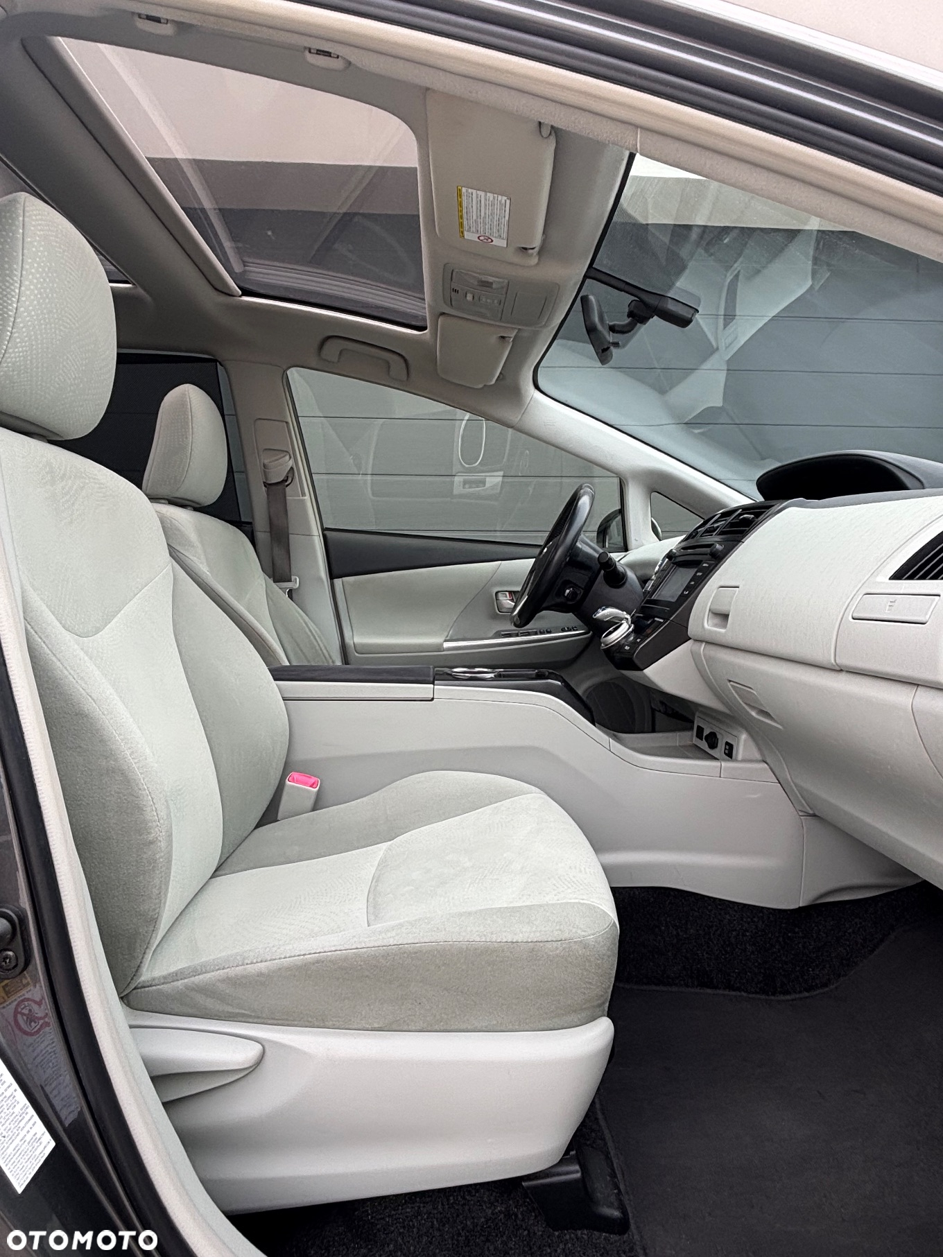 Toyota Prius+ (Hybrid) Life - 31