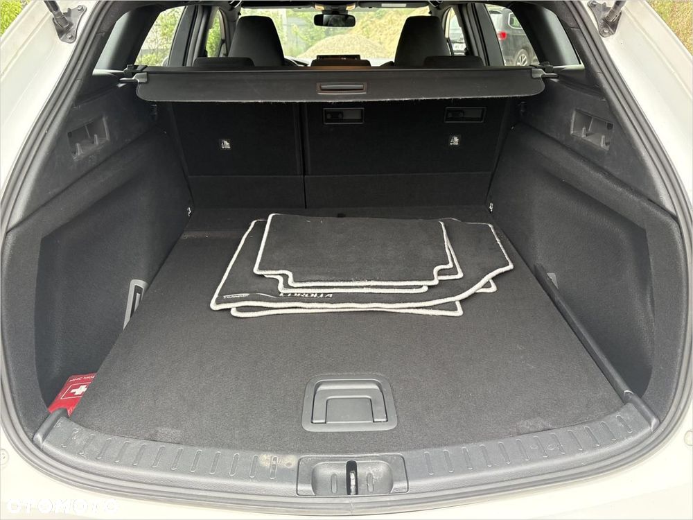 Toyota Corolla 1.8 Hybrid Active - 17
