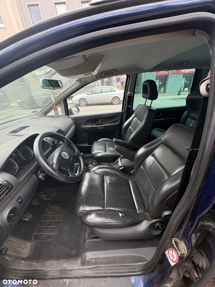 Volkswagen Sharan 2.8 V6 Highline - 10