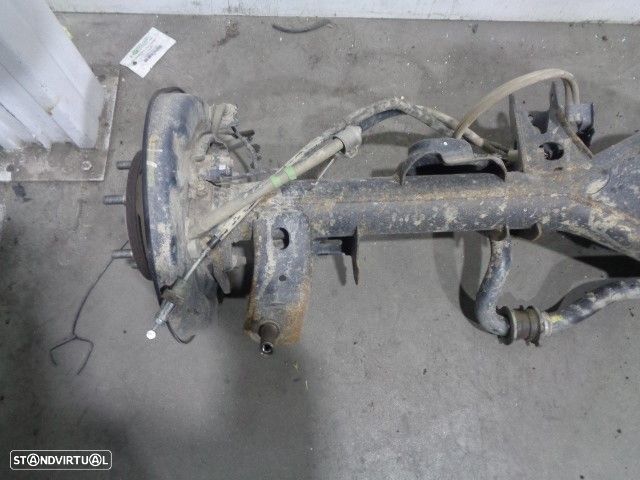 CHARRIOT TRASEIRO TOYOTA LAND CRUISER PRADO 2018 -4211060B01 - 2