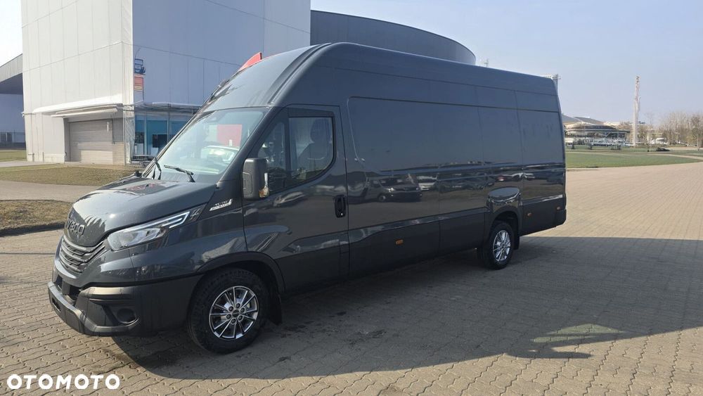 Iveco Daily 35S18HA8V Furgon 180KM Automat - 4