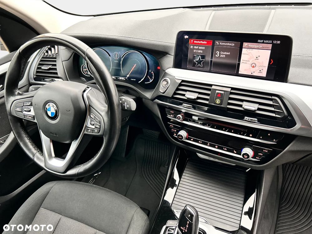 BMW X3 xDrive20i GPF Advantage - 15