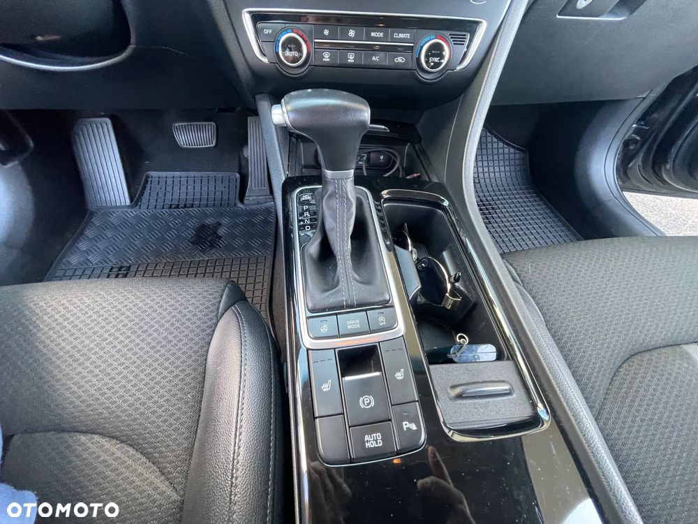Kia Optima 1.7 CRDI L DCT - 12