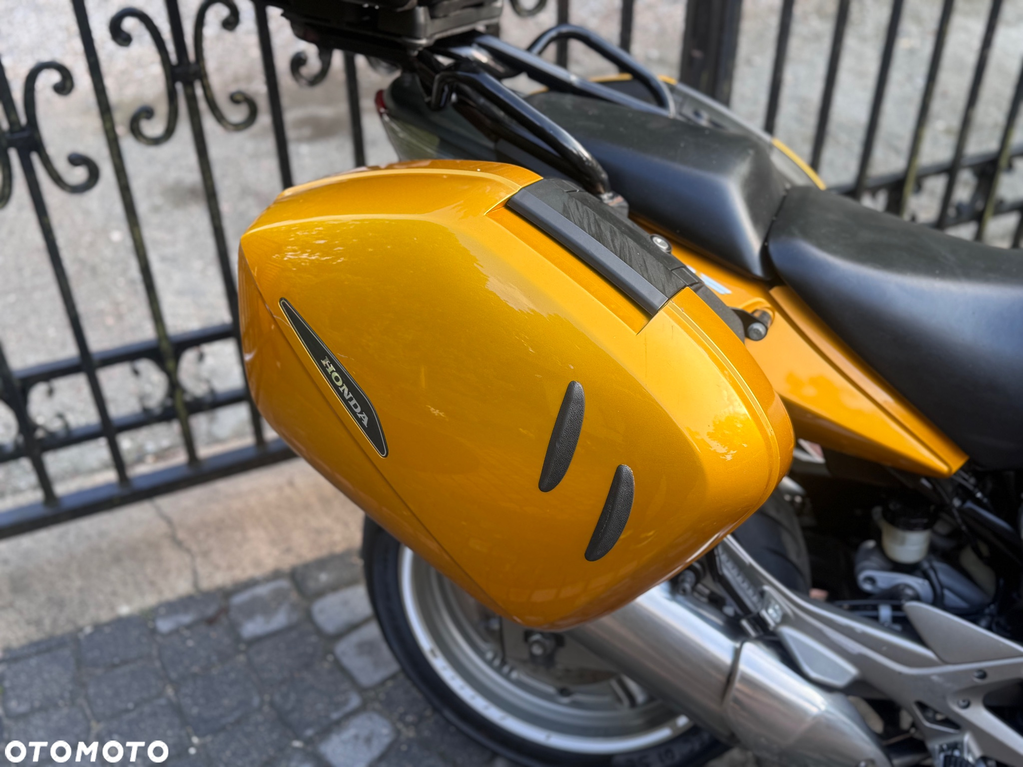 Honda CBF - 25