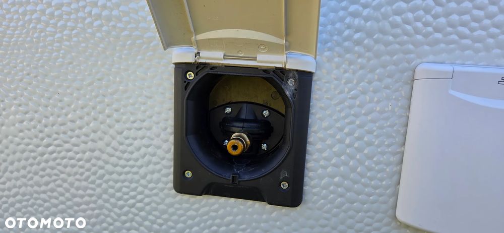 Adria AVIVA 400 PS - 7