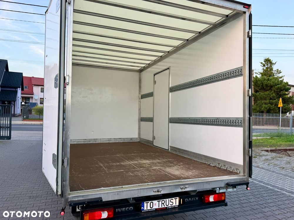 Iveco DAILY KONTENER 8EP / SALON POLSKA / GWARANCJA W CENIE / FAKTURA VAT 23% / LEASING, KREDYT - UPROSZCZONA PROCEDURA - 21