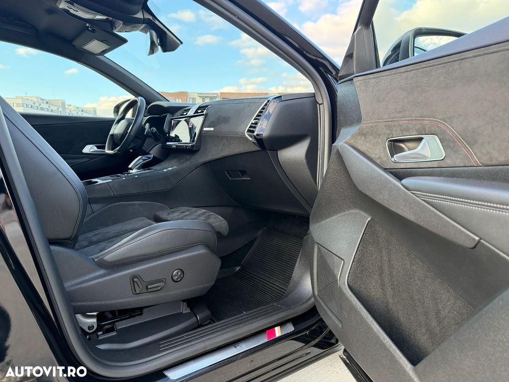 DS Automobiles DS 7 Crossback DS7 1.6 PHeV AWD 300 EAT8 PERFORMANCE LINE + - 35