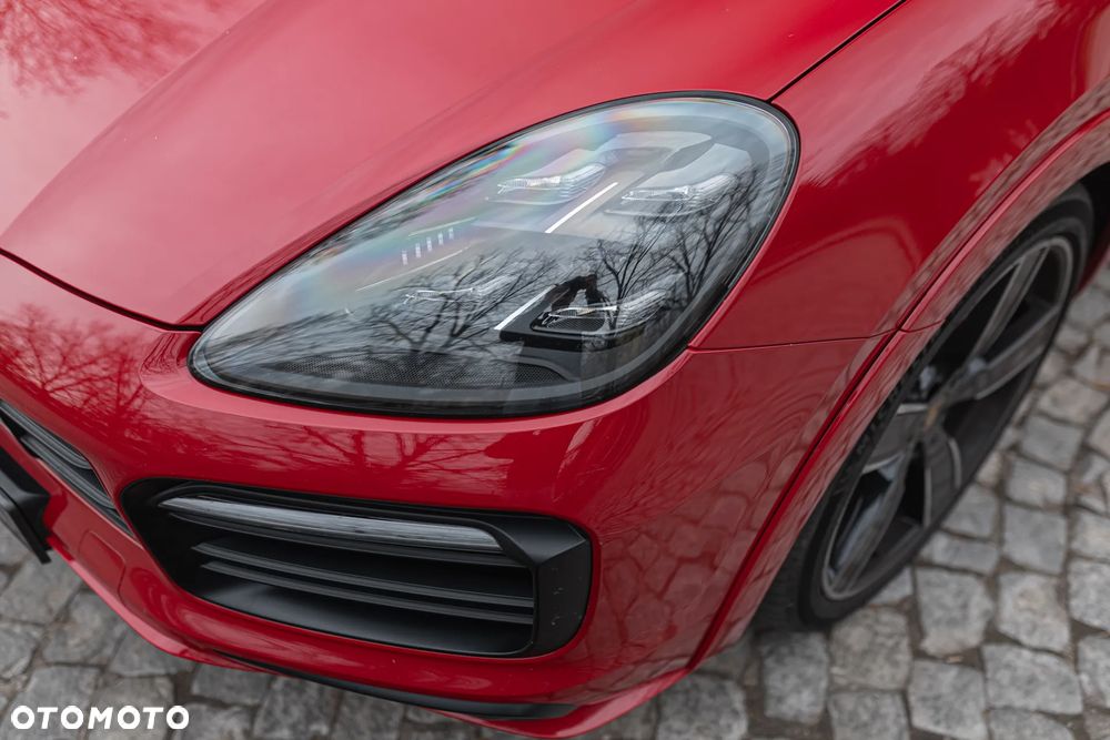 Porsche Cayenne GTS - 9