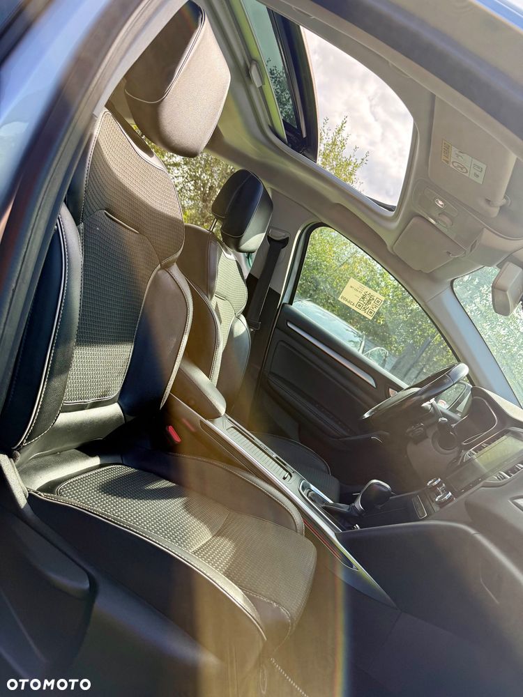 Renault Megane ENERGY dCi 110 EDC BOSE EDITION - 12