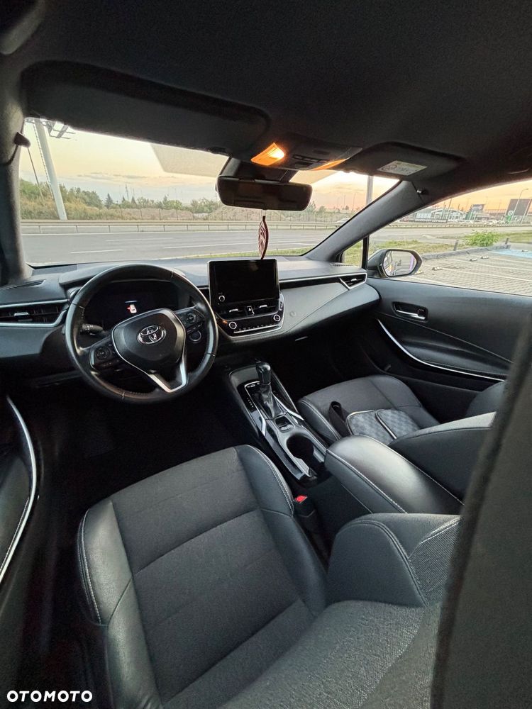 Toyota Corolla 1.8 Hybrid Executive - 8