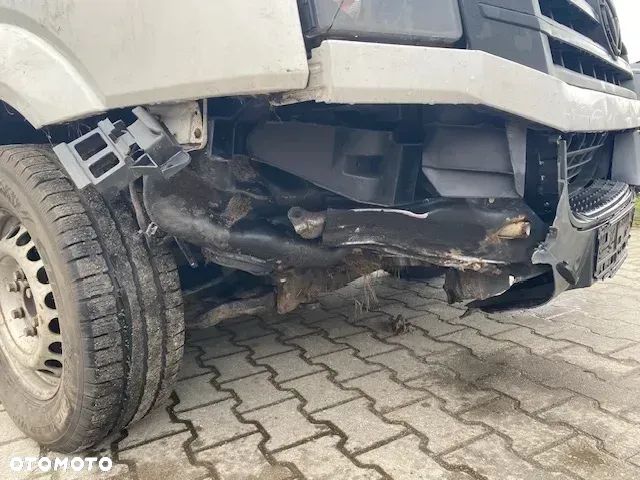 Volkswagen Crafter - 11