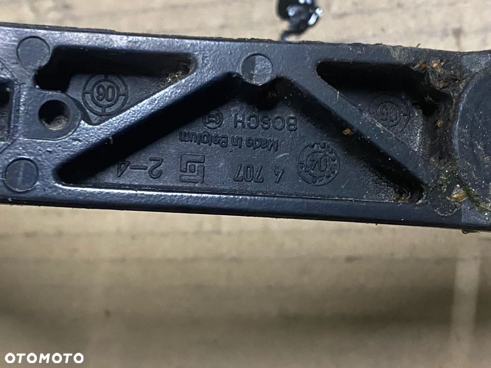 RAMIONA WYCIERACZEK RAMIĘ PRAWE LEWE VOLKSWAGEN TOURAN 2K1955409 2K1955410 - 2