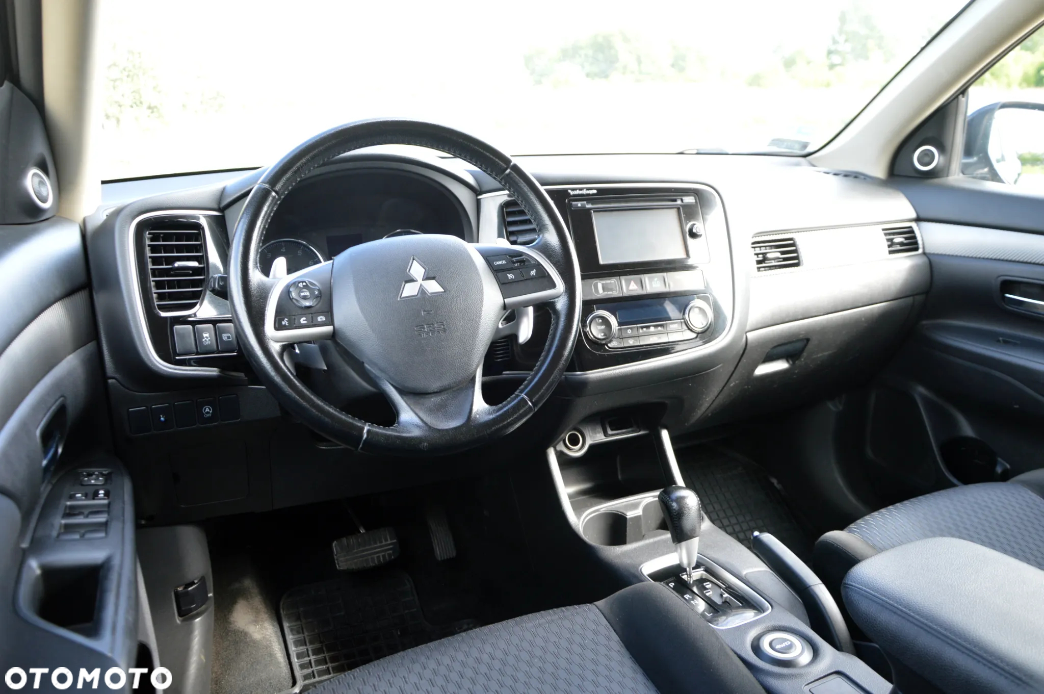 Mitsubishi Outlander 2.0 Intense + - 6