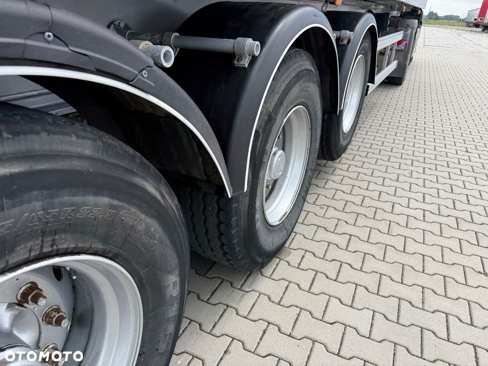 Trailor BENALU / TRAILOR / 52M3 / PALETOWA / NOWE OPONY / CALA ALUMINIOWA / PODNOSZONA OŚ / Z FRANCJI / STAN BDB / / / - 15