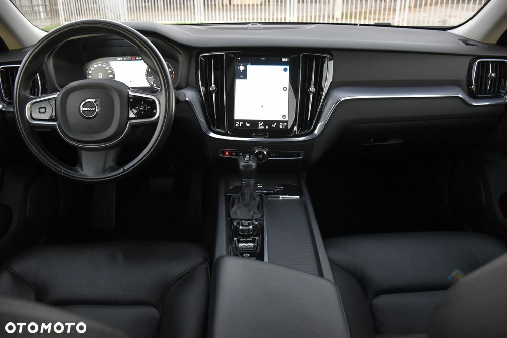 Volvo S60 T6 AWD Momentum Pro - 22