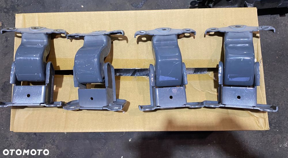 RENAULT TRAFIC 3 III OPEL VIVARO B FIAT TALENTO ZAWIASY ZAWIAS DRZWI TYLNYCH SKRZYDŁOWYCH SKRZYDEŁEK LEWY PRAWY LEWE PRAWE DRZWI TYLNE TYŁ TYLNIE - 1