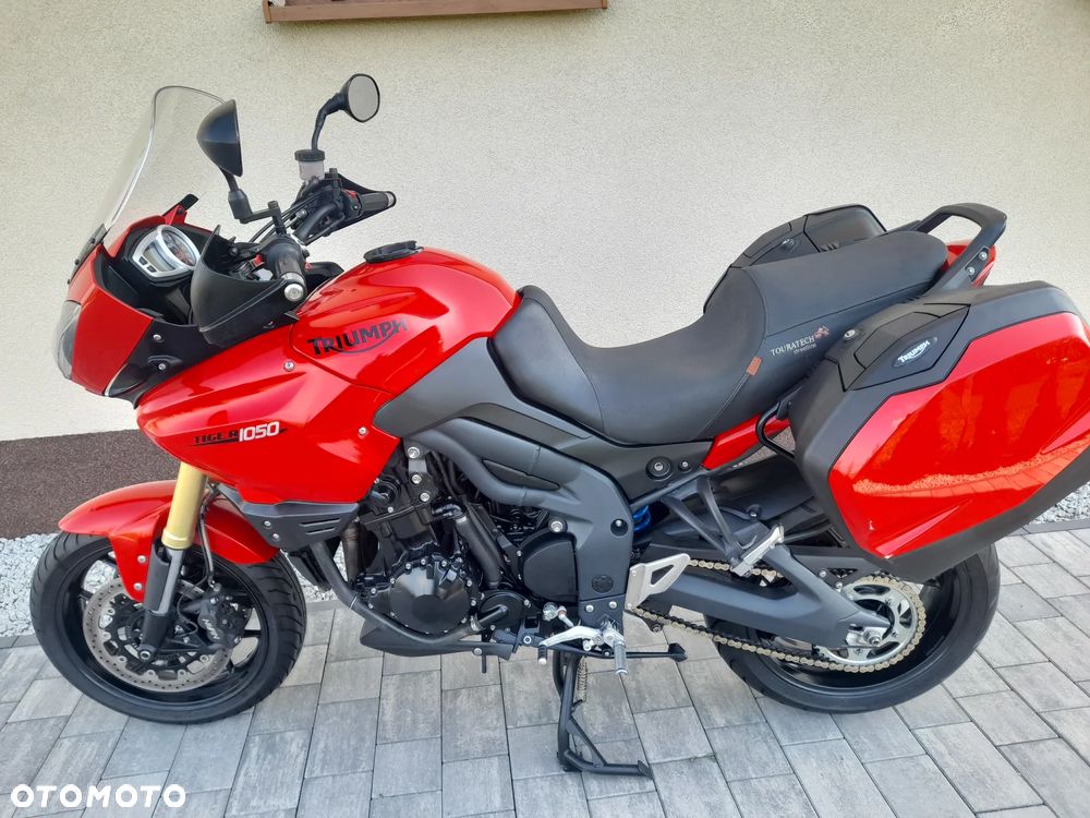 Triumph Tiger - 24