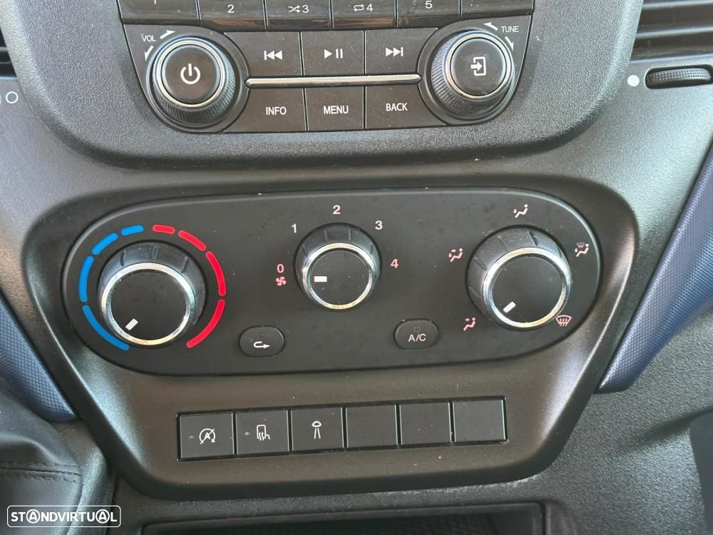 Iveco Daily 35C16 Cx Auto Rodado Duplo IVA Dedutível - 17