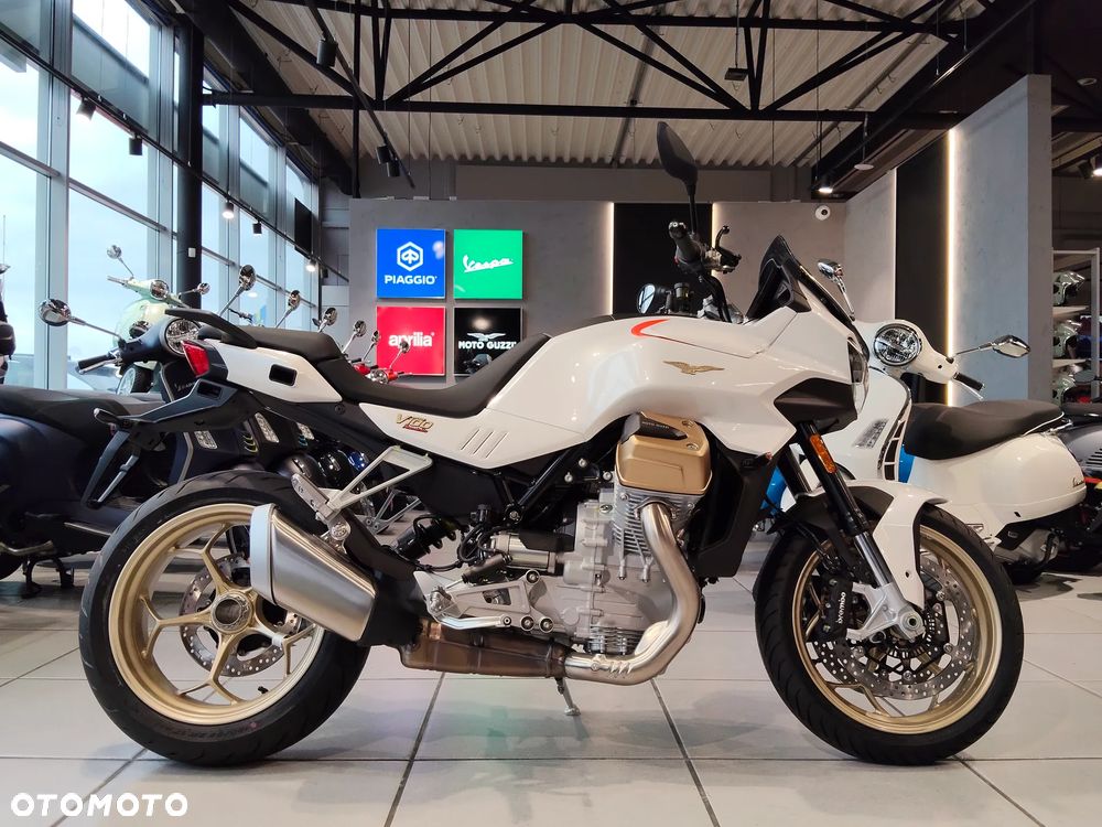 Moto Guzzi V100 Mandello - 2