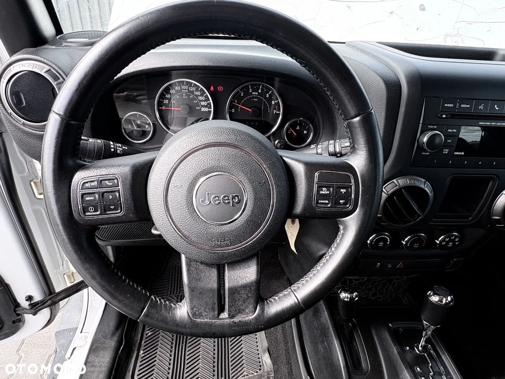 Jeep Wrangler - 17