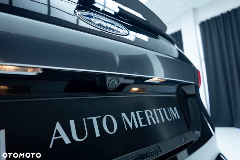 Ford S-Max 2.5 Duratec FHEV TITANIUM - 40
