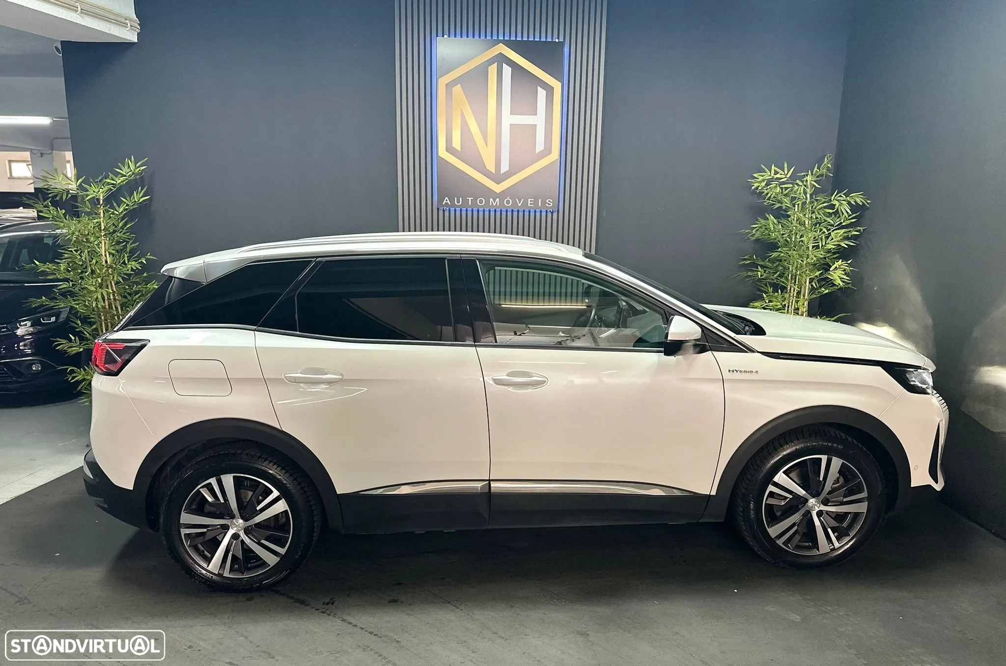 Peugeot 3008 1.6 Hybrid4 Allure Pack e-EAT8 - 6