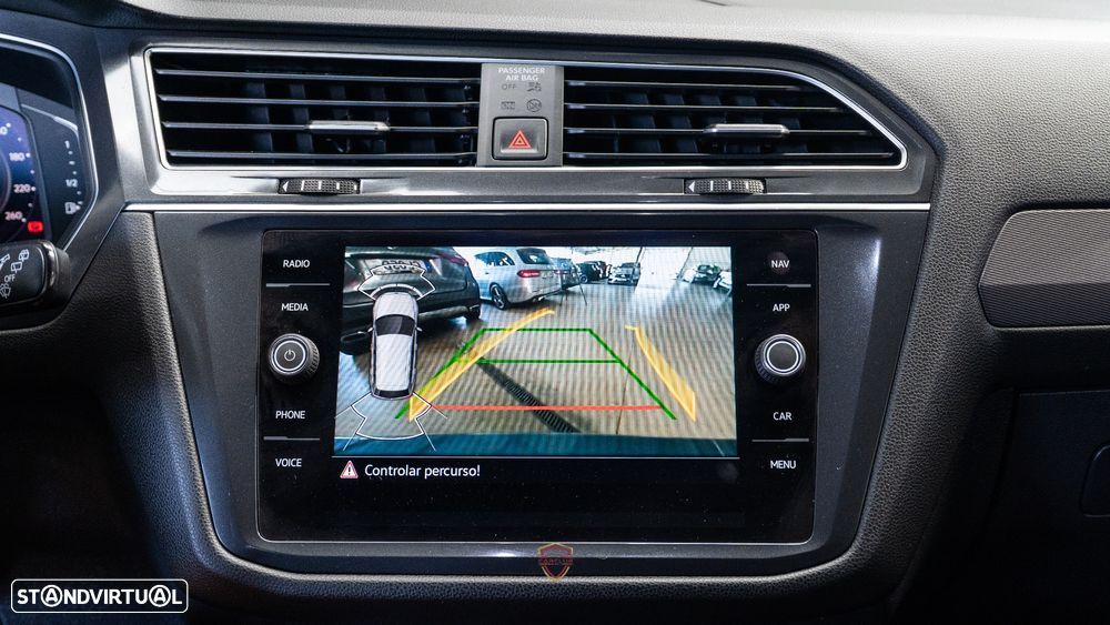 VW Tiguan Allspace 2.0 TDI Confortline DSG - 26