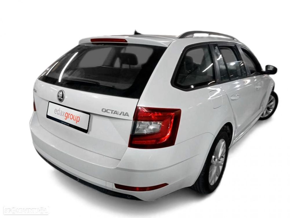 Skoda Octavia Break 2.0 TDI Ambition DSG - 2