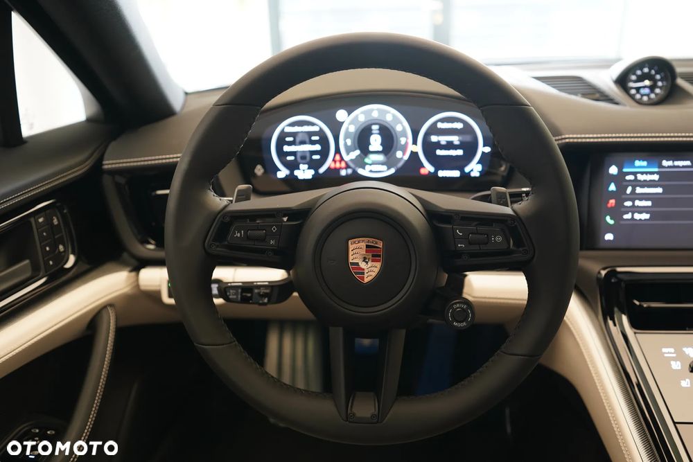Porsche Panamera - 16