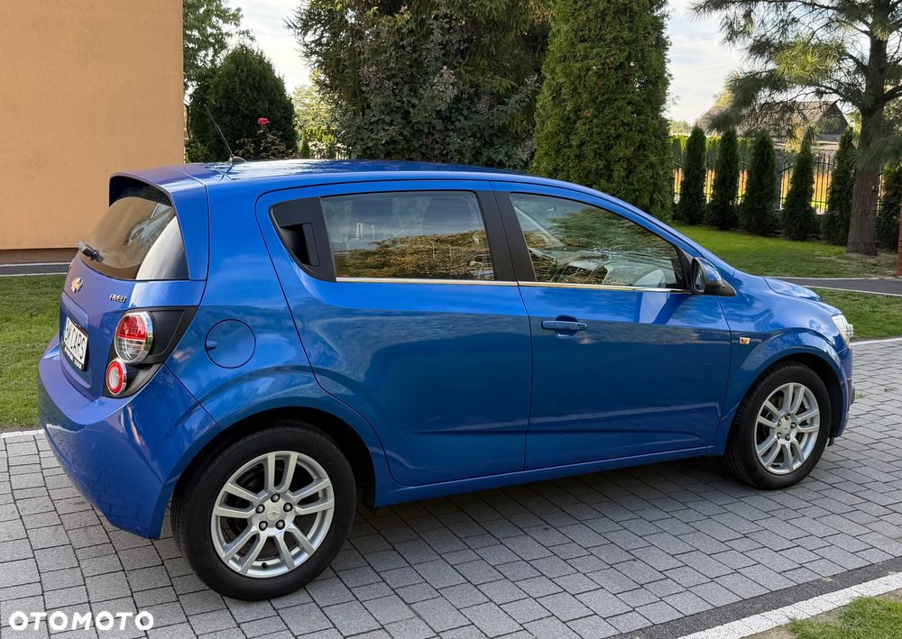 Chevrolet Aveo 1.6 LTZ S/S - 17