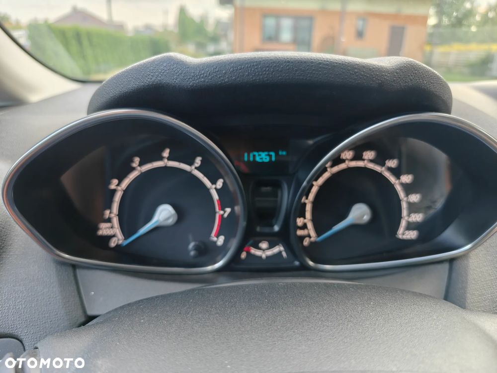 Ford Fiesta 1.0 Platinium X - 12