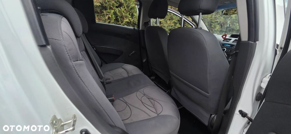 Chevrolet Spark - 32