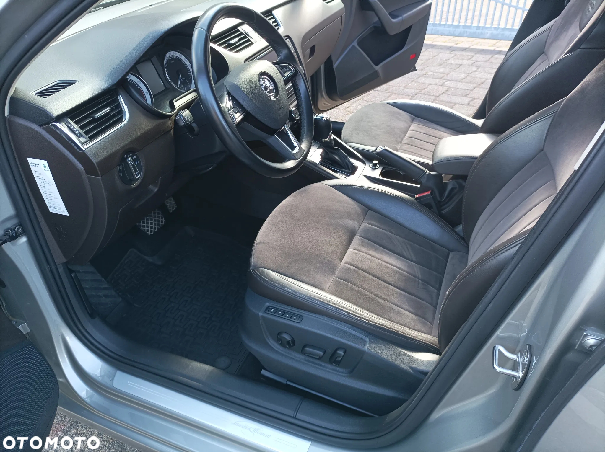 Skoda Octavia 1.8 TSI DSG L&K - 14
