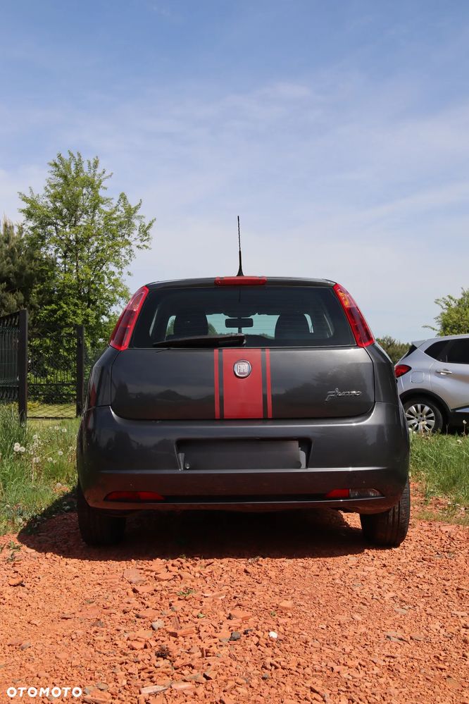 Fiat Grande Punto - 25